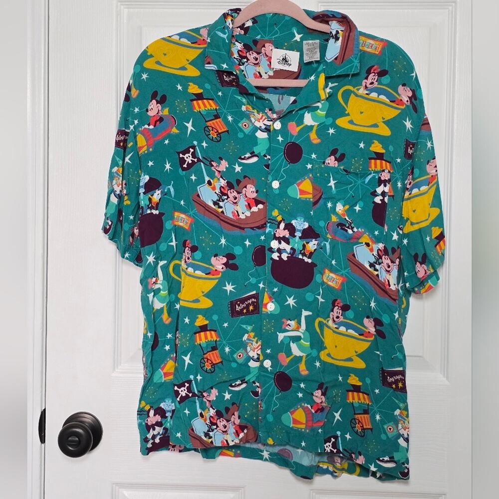 Disney Parks Mickey & Friends Aloha Camp Shirt Play in the Park Men’s Large